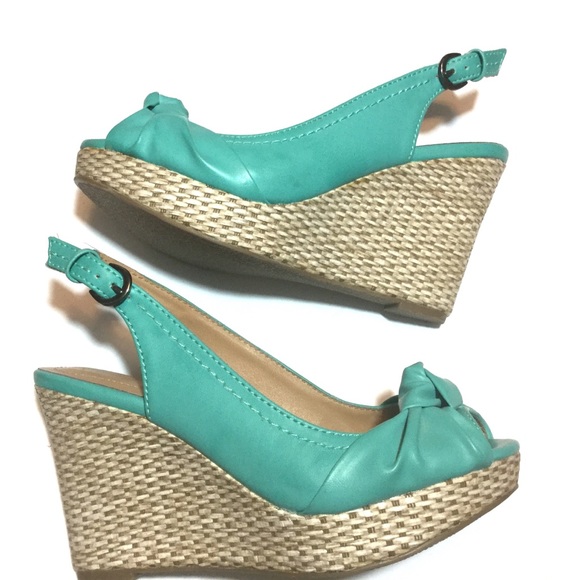 apt 9 wedges